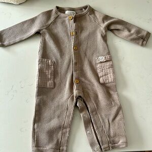 Boys gently used clothing item